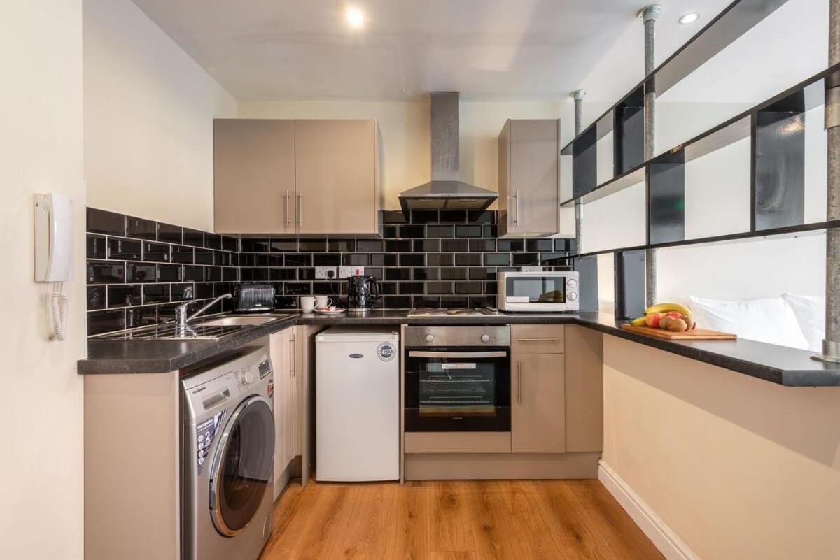 Апартаменты Modern & Bright Budget Studio In Central Донкастер Экстерьер фото